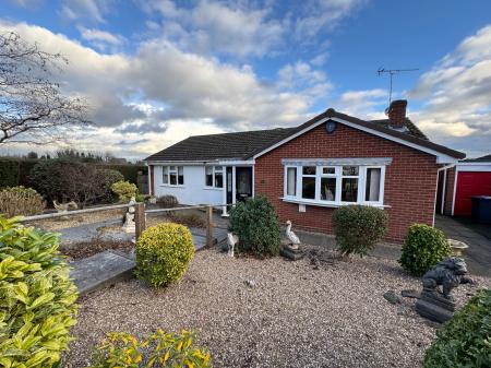 Gatcombe Close, Stretton, Burton-on-Trent, DE13