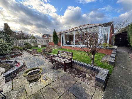 2 bedroom Detached bungalow for sale in Gatcombe Close, Stretton, Burton-on-Trent, DE13