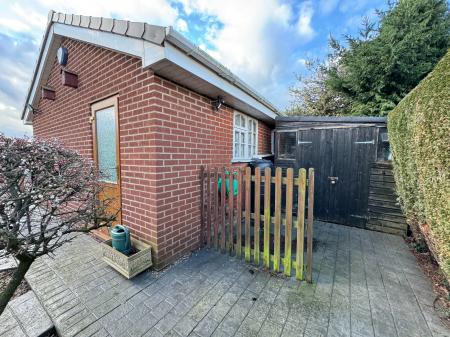 2 bedroom Detached bungalow for sale in Gatcombe Close, Stretton, Burton-on-Trent, DE13