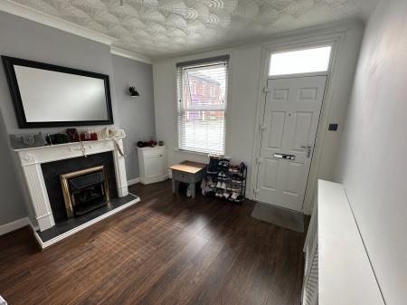 2 bedroom Terraced House for sale in Branston Road, Burton-on-Trent, DE14