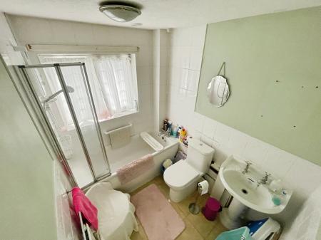 3 bedroom Detached house for sale in Lordswell Road, Burton-on-Trent, DE14