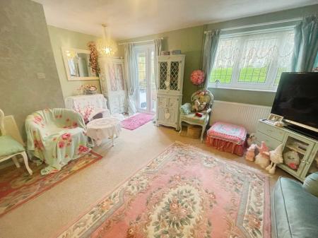 3 bedroom Detached house for sale in Lordswell Road, Burton-on-Trent, DE14