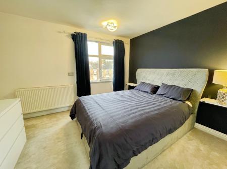 3 bedroom Terraced House for sale in Woods Lane, Stapenhill, Burton-on-Trent, DE15