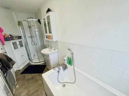 3 bedroom Cottage for sale in Croxall Road, Alrewas, Burton-on-Trent, DE13