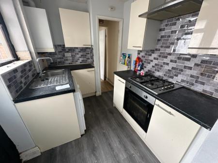 2 bedroom Terraced House for sale in Midland Road, Swadlincote, Derbyshire, DE11
