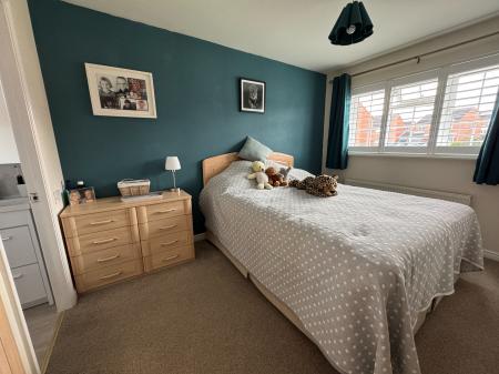 4 bedroom Detached house for sale in Hunt Way, Swadlincote, Derbyshire, DE11