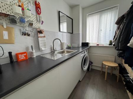 4 bedroom Detached house for sale in Hunt Way, Swadlincote, Derbyshire, DE11