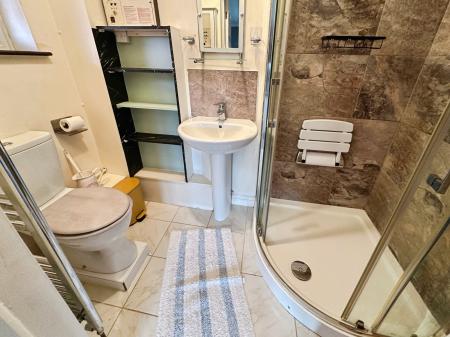 2 bedroom Detached house for sale in Ashby Road, Boundary, Swadlincote, Derbyshire, DE11