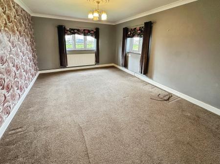 2 bedroom Detached house for sale in Ashby Road, Boundary, Swadlincote, Derbyshire, DE11