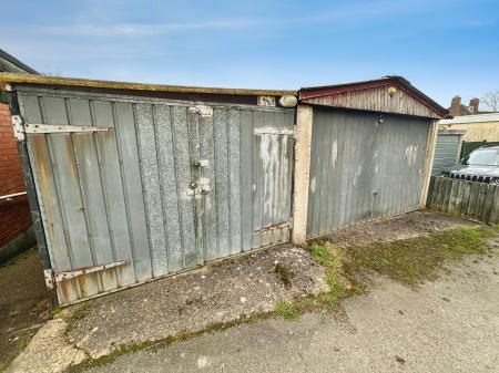 3 bedroom Semi-detached house for sale in Ashby Road, Burton-on-Trent, DE15