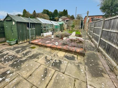 3 bedroom Semi-detached house for sale in Ashby Road, Burton-on-Trent, DE15