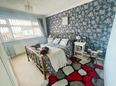 3 bedroom Detached house for sale in Lower Outwoods Road, Burton-on-Trent, DE13