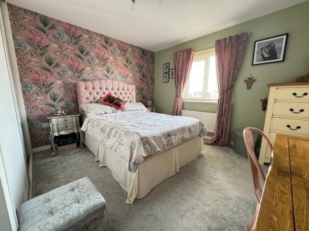 4 bedroom Detached house for sale in Grindley Way, Woodville, Swadlincote, Derbyshire, DE11