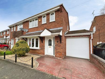 Ashover Road, Newhall, Swadlincote, Derbyshire, DE11