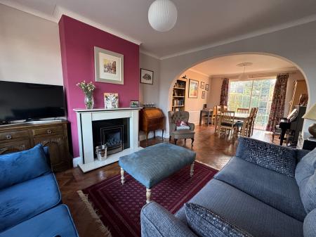 5 bedroom Semi-detached house for sale in Church Road, Stretton, Burton-on-Trent, DE13