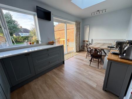 5 bedroom Semi-detached house for sale in Church Road, Stretton, Burton-on-Trent, DE13