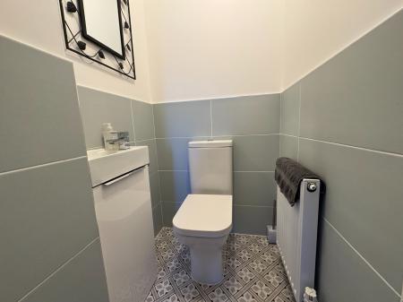 5 bedroom Semi-detached house for sale in Church Road, Stretton, Burton-on-Trent, DE13