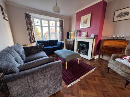 5 bedroom Semi-detached house for sale in Church Road, Stretton, Burton-on-Trent, DE13