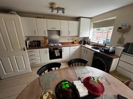 4 bedroom Town house for sale in Balata Way, Burton-on-Trent, DE13