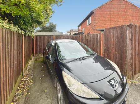 4 bedroom Detached house for sale in Main Street, Albert Village, Swadlincote, Derbyshire, DE11