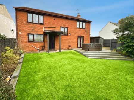 4 bedroom Detached house for sale in Main Street, Albert Village, Swadlincote, Derbyshire, DE11