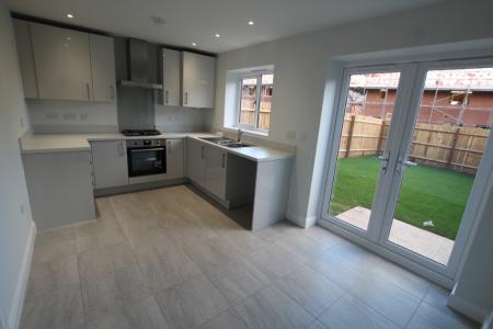 3 bedroom End of terrace house to let in Coppice Road, BRANSTON, Burton-On-Trent, DE13