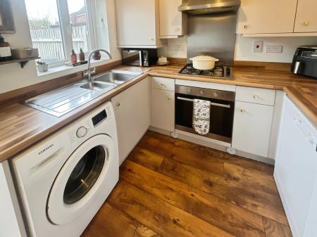 2 bedroom Town house for sale in Upton Drive, Stretton, Burton-on-Trent, DE14