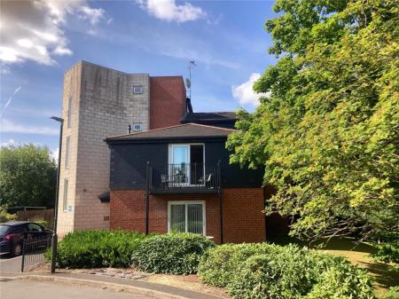 1 bedroom Flat for sale in Coppice House, Donington Drive, Woodville, Swadlincote, Derbyshire, DE11