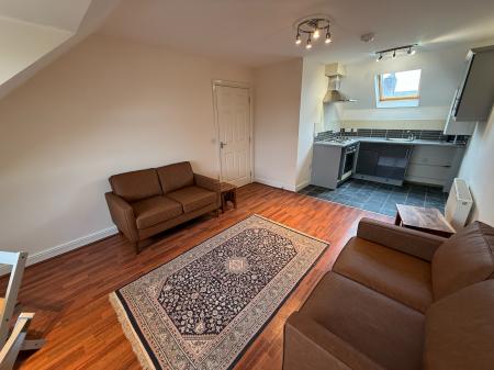 2 bedroom Flat to let in Wyggeston Street, Burton-On-Trent, DE13