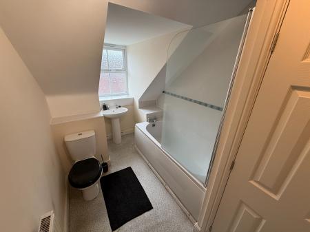 2 bedroom Flat to let in Wyggeston Street, Burton-On-Trent, DE13