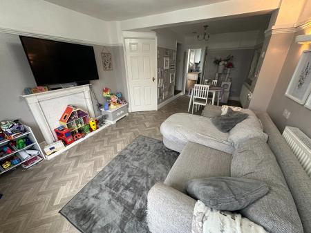 2 bedroom Terraced House for sale in Tutbury Road, Burton-on-Trent, DE13