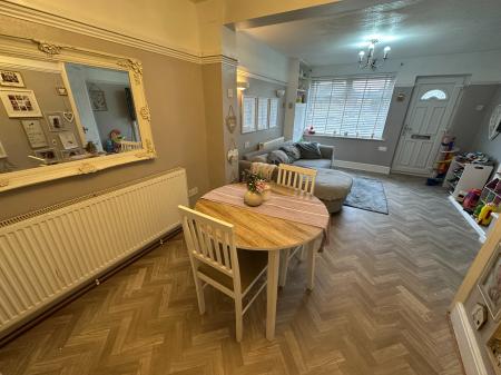 2 bedroom Terraced House for sale in Tutbury Road, Burton-on-Trent, DE13