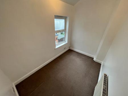 3 bedroom Terraced House to let in Woods Lane, Burton-On-Trent, DE15