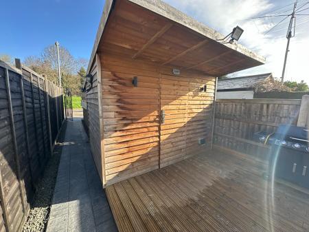 2 bedroom Terraced House for sale in Shobnall Road, Burton-on-Trent, DE14