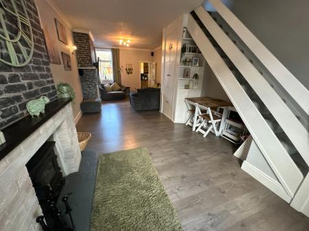 2 bedroom Terraced House for sale in Shobnall Road, Burton-on-Trent, DE14