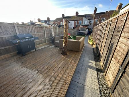 2 bedroom Terraced House for sale in Shobnall Road, Burton-on-Trent, DE14