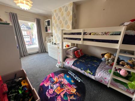 2 bedroom Terraced House for sale in Shobnall Road, Burton-on-Trent, DE14