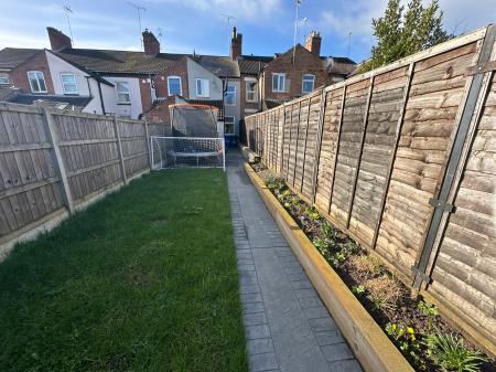 2 bedroom Terraced House for sale in Shobnall Road, Burton-on-Trent, DE14