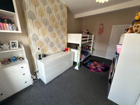 2 bedroom Terraced House for sale in Shobnall Road, Burton-on-Trent, DE14