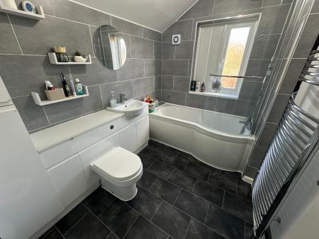 2 bedroom Terraced House for sale in Shobnall Road, Burton-on-Trent, DE14
