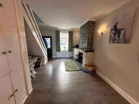 2 bedroom Terraced House for sale in Shobnall Road, Burton-on-Trent, DE14
