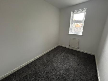 2 bedroom Terraced House to let in Bramble Walk, Overseal, DE12