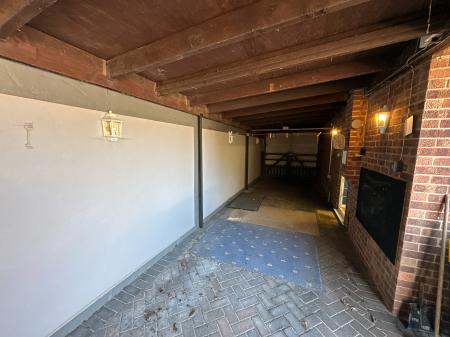 4 bedroom Semi-detached house for sale in Winchester Drive, Linton, Swadlincote, Derbyshire, DE12