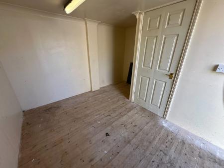 4 bedroom Semi-detached house for sale in Winchester Drive, Linton, Swadlincote, Derbyshire, DE12