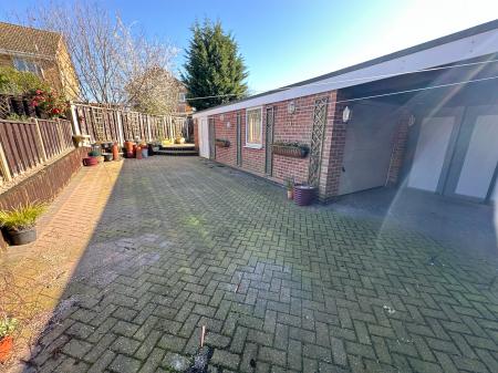 4 bedroom Semi-detached house for sale in Winchester Drive, Linton, Swadlincote, Derbyshire, DE12