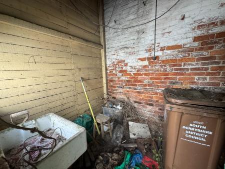 2 bedroom Terraced House for sale in Midland Road, Swadlincote, DE11