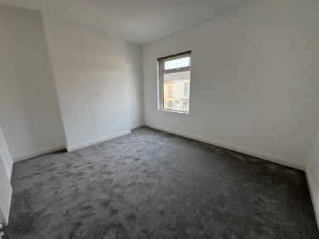 2 bedroom Terraced House for sale in Midland Road, Swadlincote, DE11