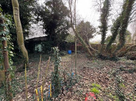 2 bedroom Terraced House for sale in Midland Road, Swadlincote, DE11