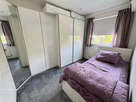 6 bedroom Detached house for sale in Hopwood Lane, Burton-on-Trent, DE14