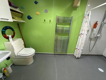 6 bedroom Detached house for sale in Hopwood Lane, Burton-on-Trent, DE14